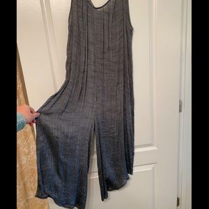 Black Fab’rik Jumper, size Medium